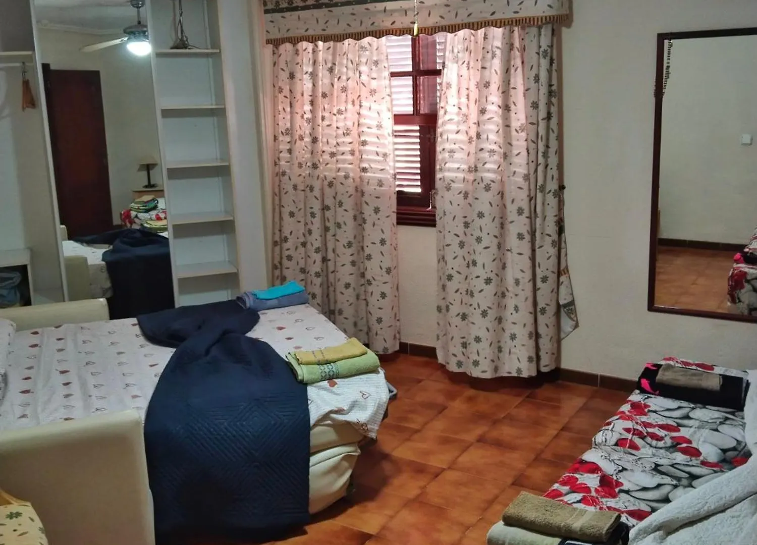 Maximar Apartment 8 Bed Places, Heated Swimmingpool 阿罗纳