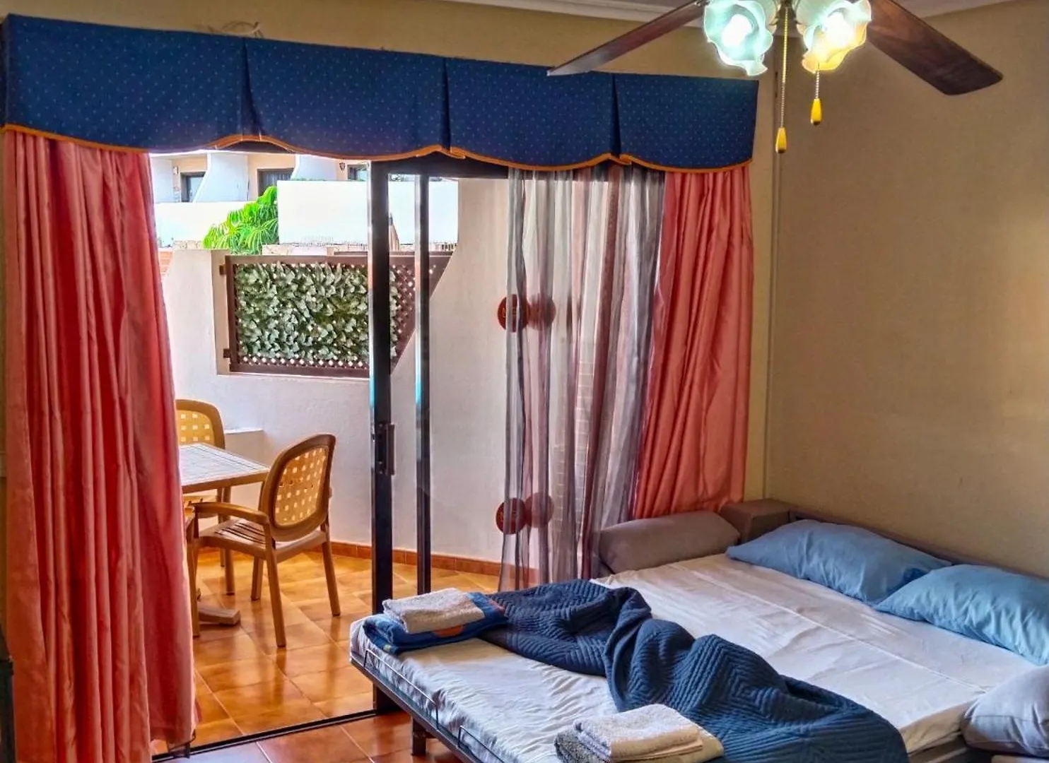Maximar Apartment 8 Bed Places, Heated Swimmingpool 阿罗纳
